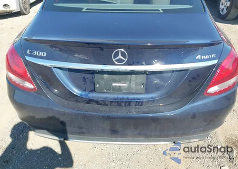 2016 Mercedes-Benz C 300 4Matic из США, поврежденный, VIN 55SWF4KB2GU132993